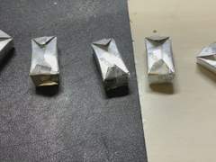 이중에 뭐가 가짜일까여